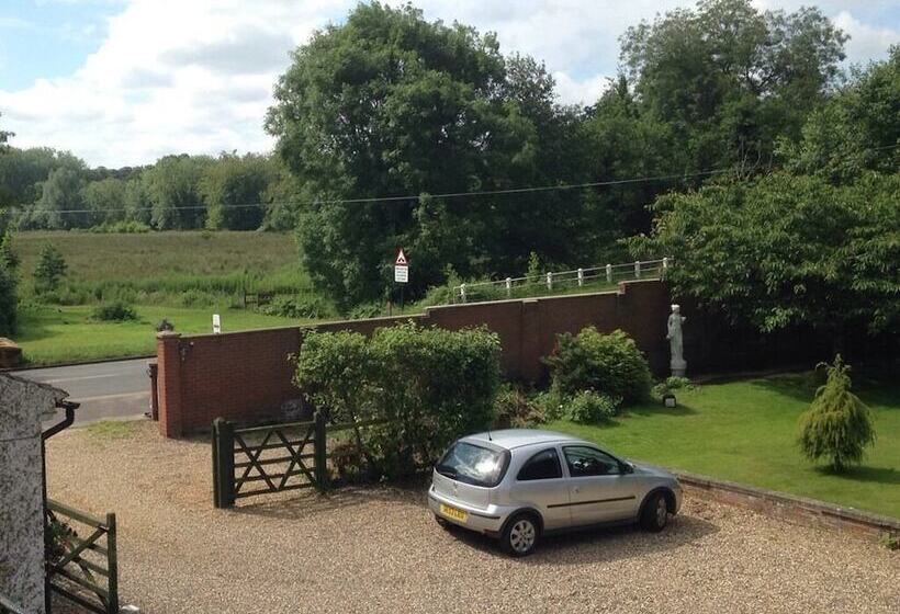 مبيت وإفطار The Bridge Guest House