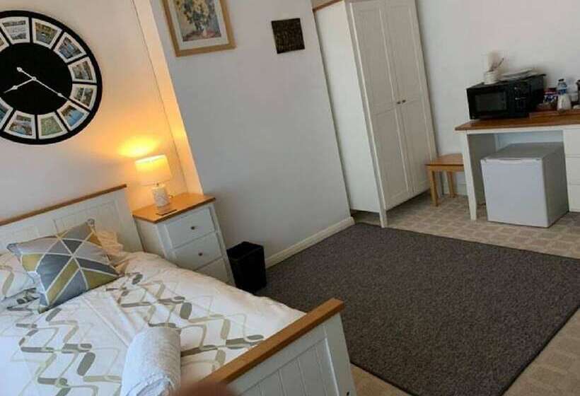 مبيت وإفطار The Bridge Guest House