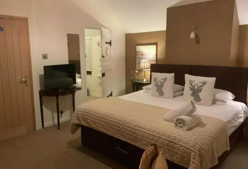 تختخواب و صبحانه The Bridge Guest House