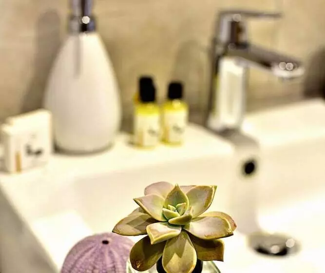 Degirmenburnu Residence