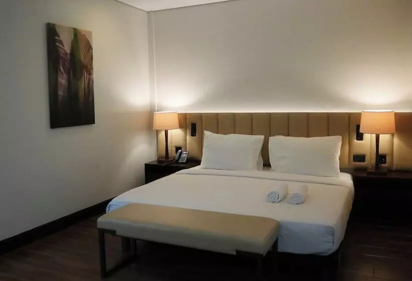 Dolores Tropicana Resort