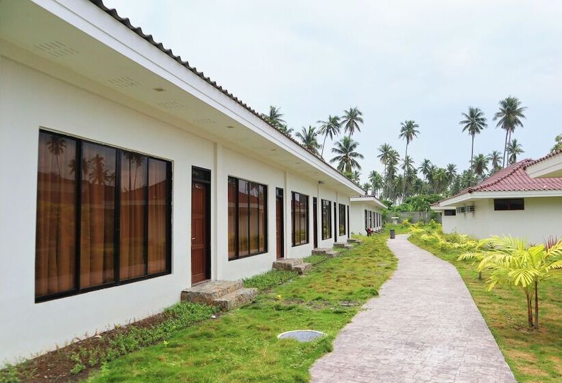 Dolores Tropicana Resort