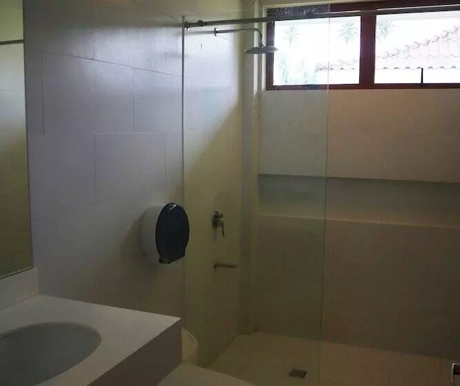 Dolores Tropicana Resort