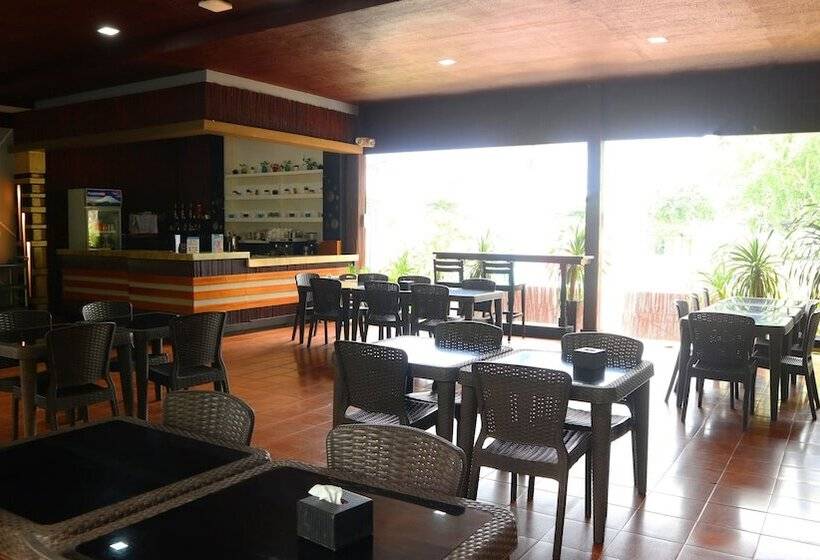 Dolores Tropicana Resort