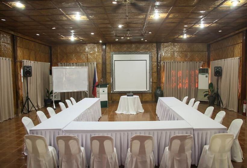 Dolores Tropicana Resort