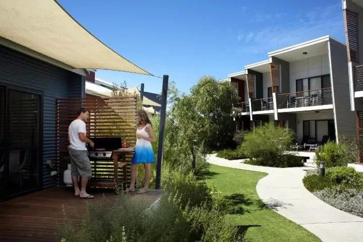 Footprints Preston Beach
