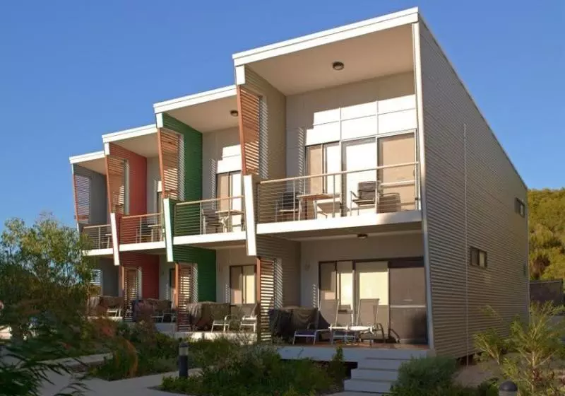 Footprints Preston Beach