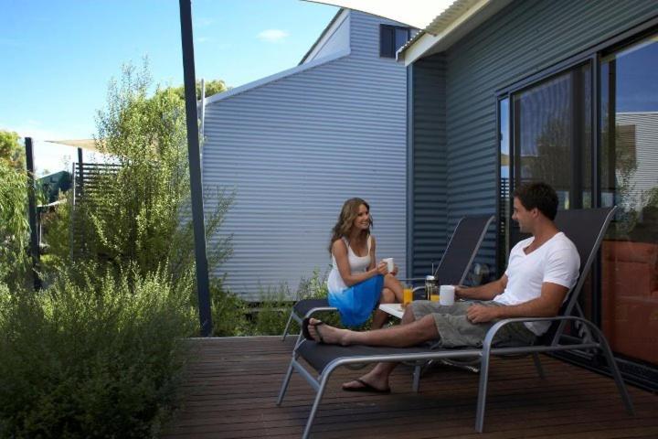 Footprints Preston Beach