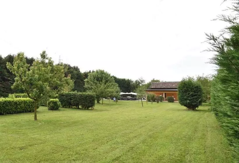 ホテル Agriturismo La Camilla