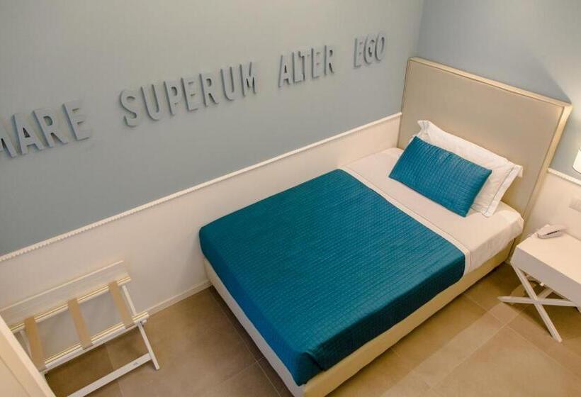 בית מלון כפרי Ambassador