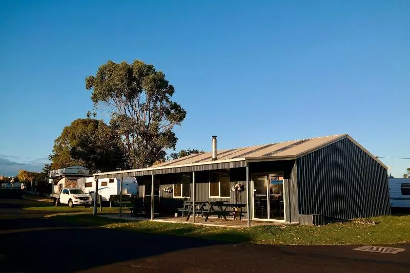 Hotelli Big4 Tassie Getaway Park Ulverstone