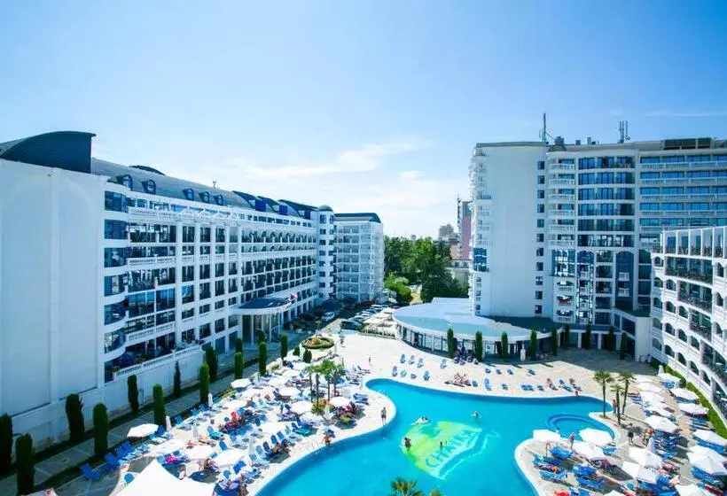 Отель Chaika Beach Resort