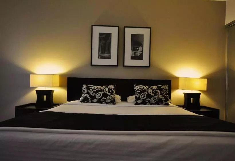 ホテル Chancellor Lakeside