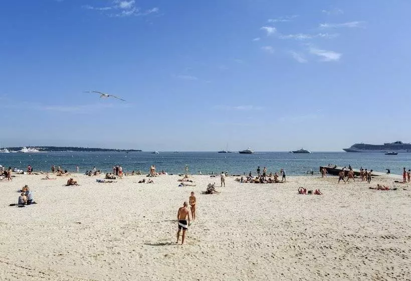 Hôtel F1 Antibes Sophia Antipolis