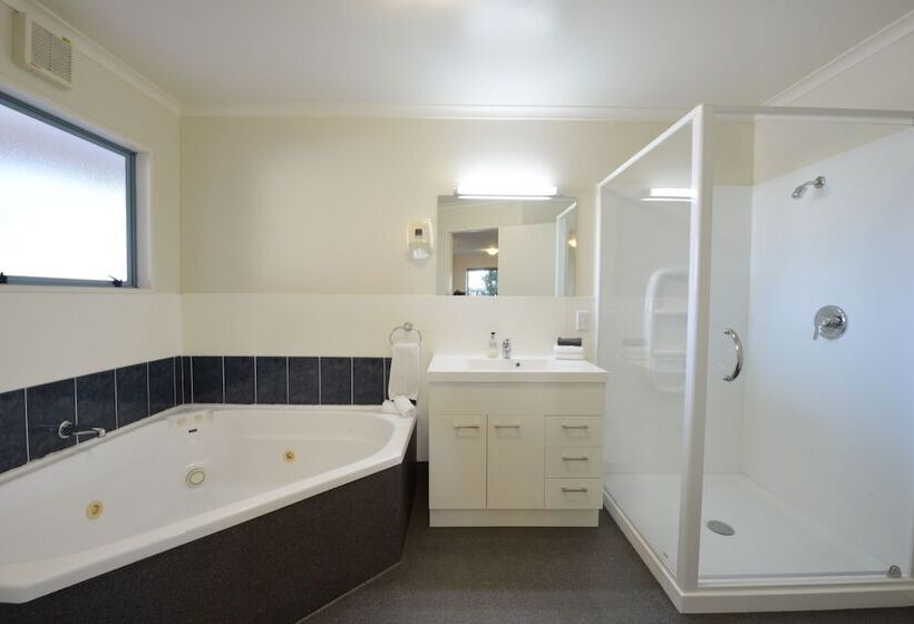 בית מלון כפרי Gateway Motor Inn