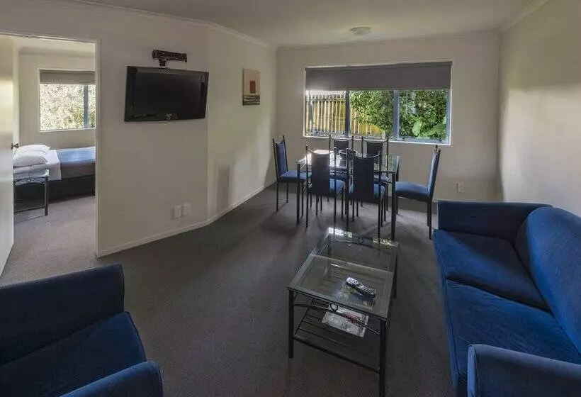 בית מלון כפרי Gateway Motor Inn