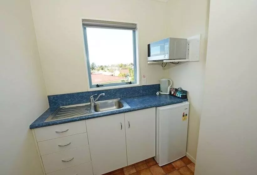 בית מלון כפרי Gateway Motor Inn