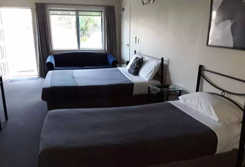 בית מלון כפרי Gateway Motor Inn