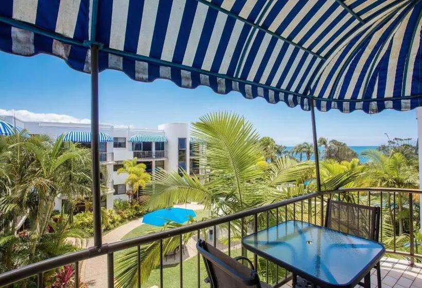 Отель Headland Tropicana Resort