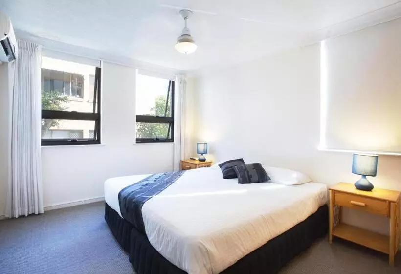 Отель Headland Tropicana Resort