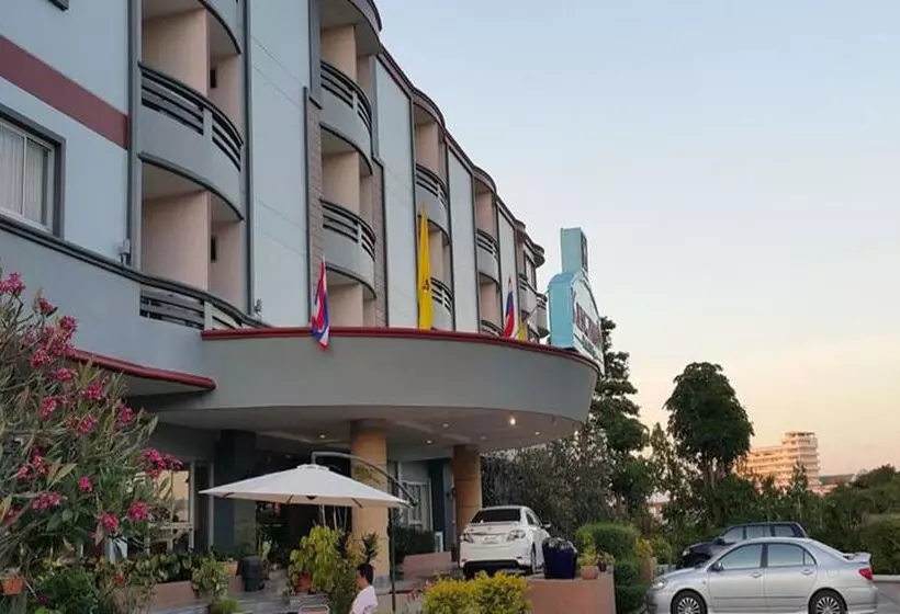 Otel Kiengpiman