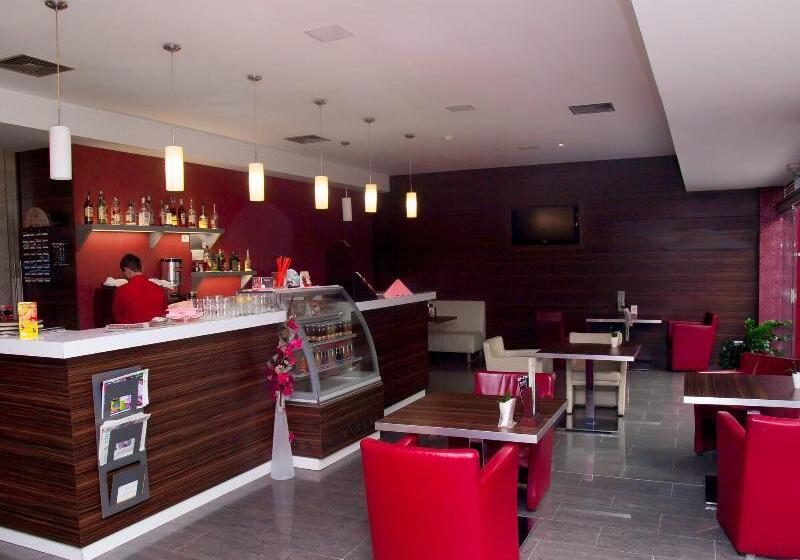 בית מלון כפרי Magnus Trenčín