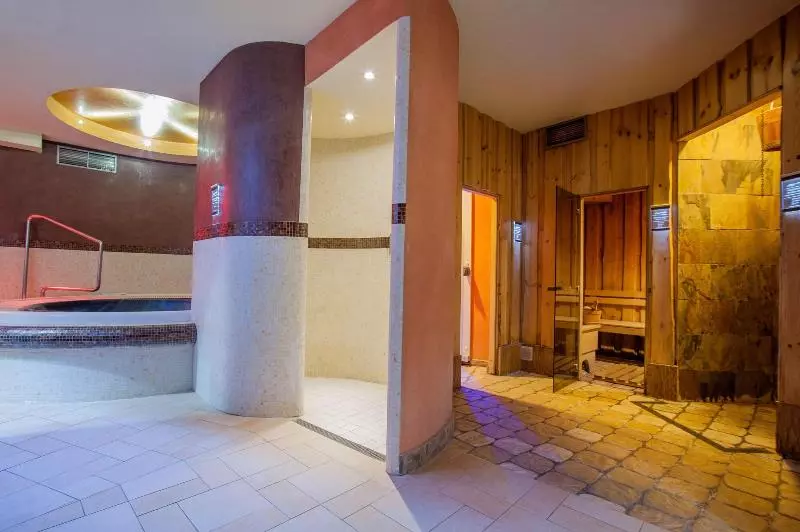 هتل Magnus Trenčín