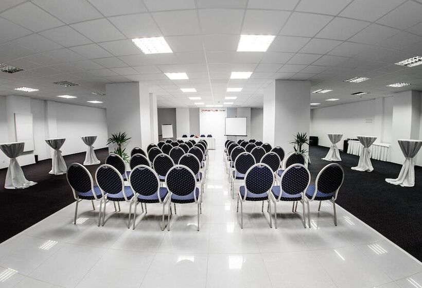 בית מלון כפרי Magnus Trenčín