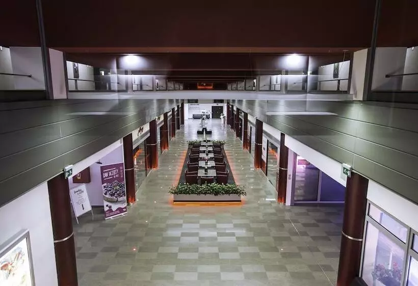 هتل Magnus Trenčín