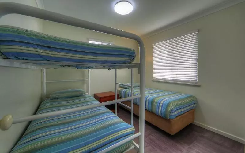 Отель Mandalay Holiday Resort And Tourist Park