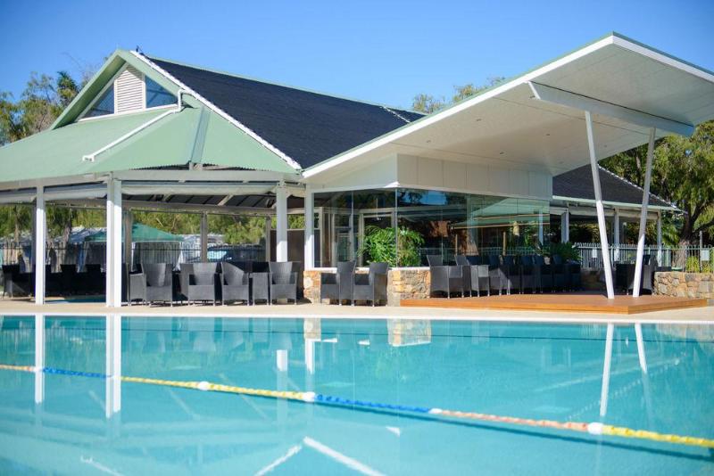 Отель Mandalay Holiday Resort And Tourist Park