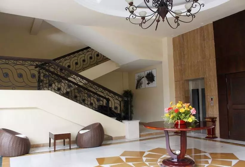 ホテル Oyo Premium Ring Road Cuttack