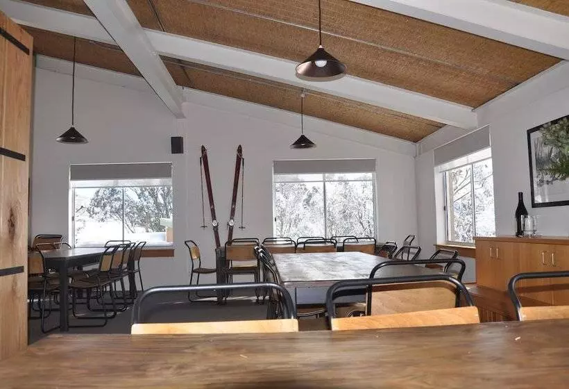 酒店 Ripparoo Ski Lodge