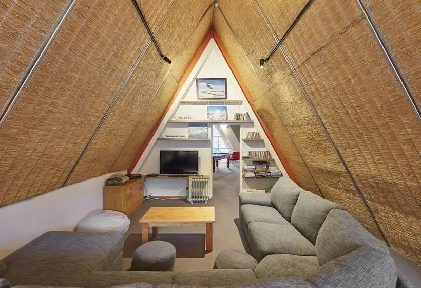 酒店 Ripparoo Ski Lodge