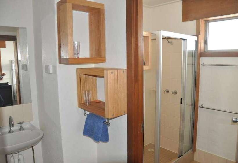 בית מלון כפרי Ripparoo Ski Lodge