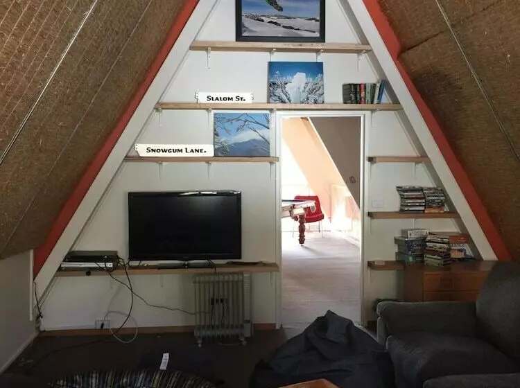 酒店 Ripparoo Ski Lodge