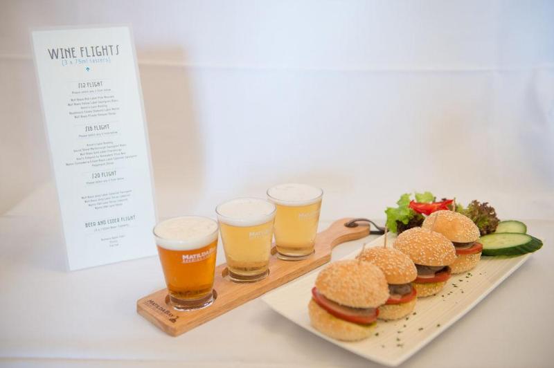 בית מלון כפרי Sfera's Park Suites & Convention Centre