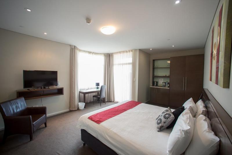 בית מלון כפרי Sfera's Park Suites & Convention Centre