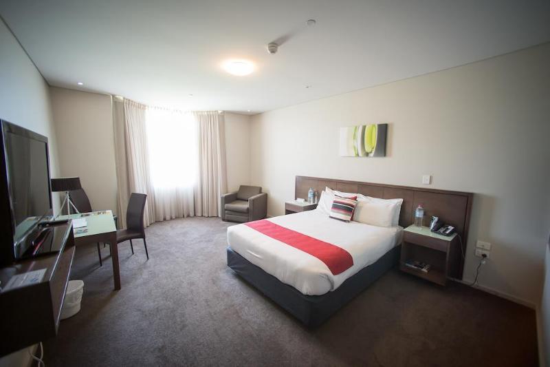 בית מלון כפרי Sfera's Park Suites & Convention Centre