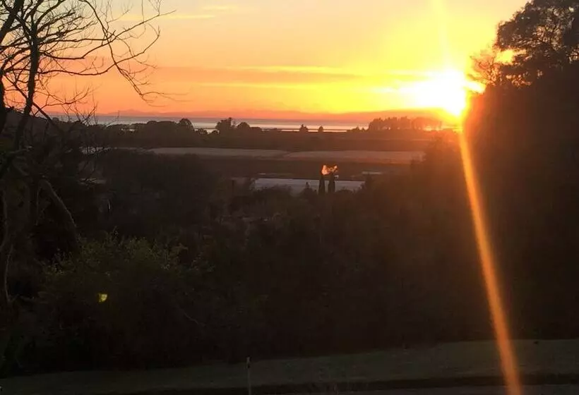 هتل Terraced Chalets