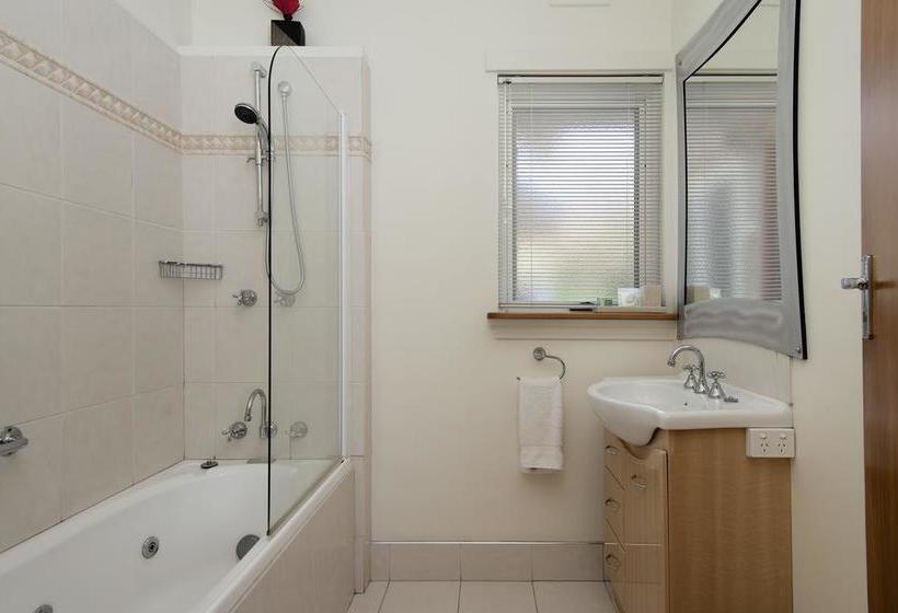 Otel Trevallyn House B & B