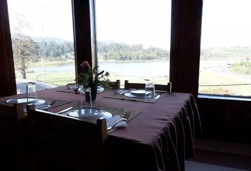 هتل Vista Eden Hill