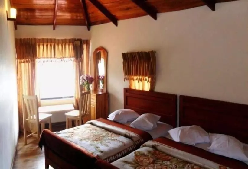 هتل Vista Eden Hill