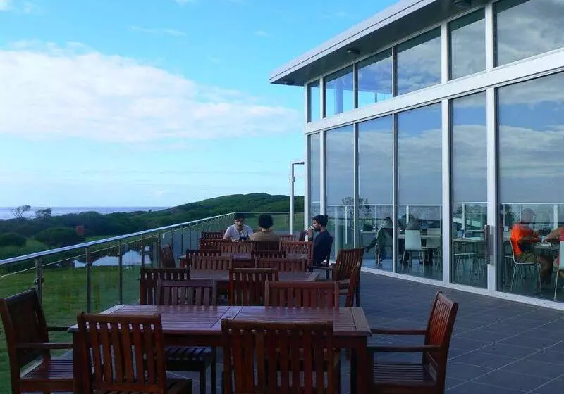 ホテル White Sands Estate