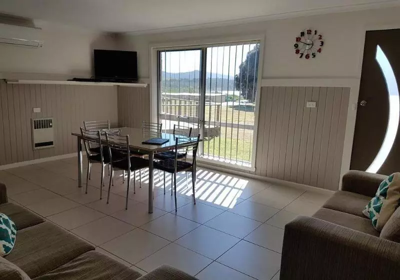 ホテル White Sands Estate