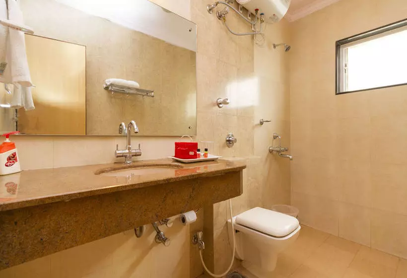 Oyo Apartments Langford Garden