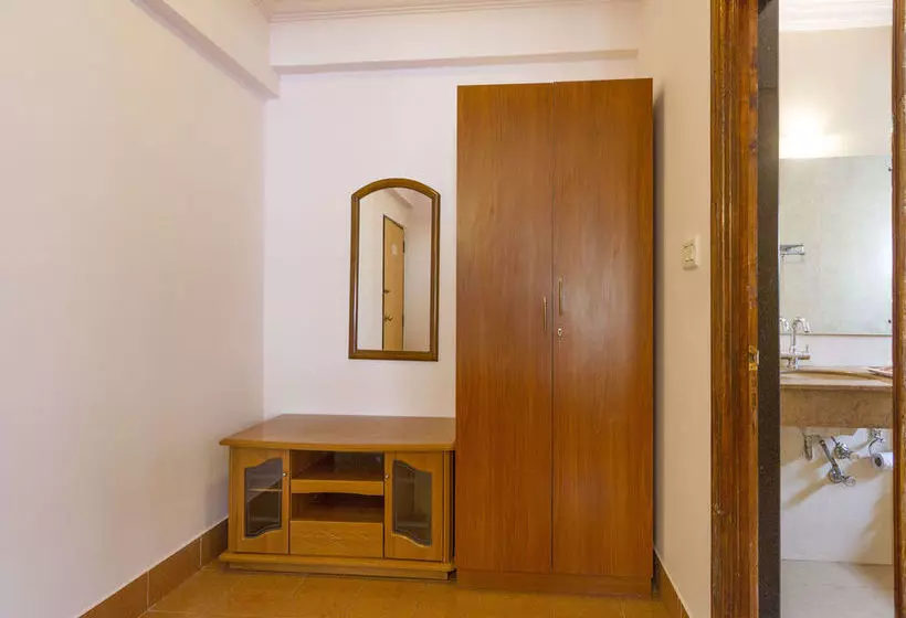 Oyo Apartments Langford Garden