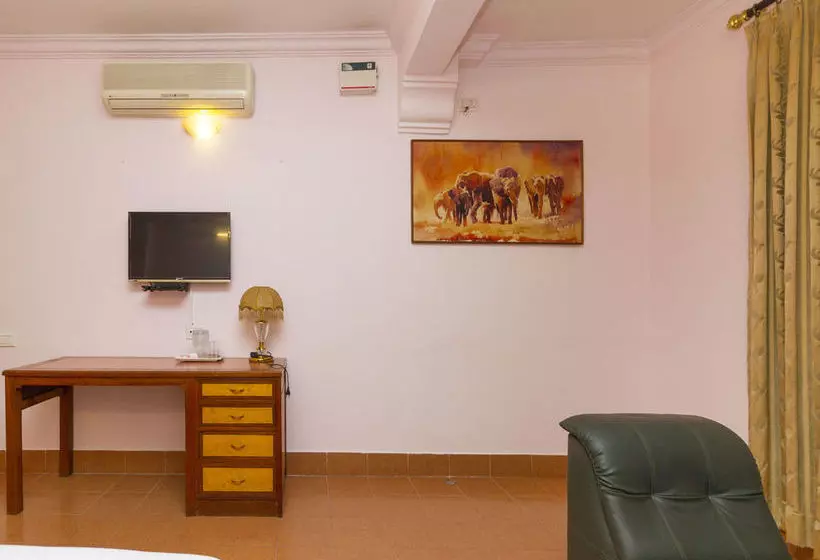 Oyo Apartments Langford Garden