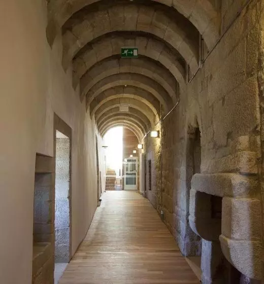 Parador Castillo De Monterrei