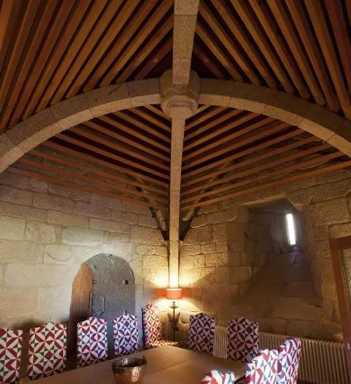 Parador Castillo De Monterrei